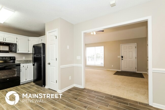 Photo - 1323 Tucker Rd