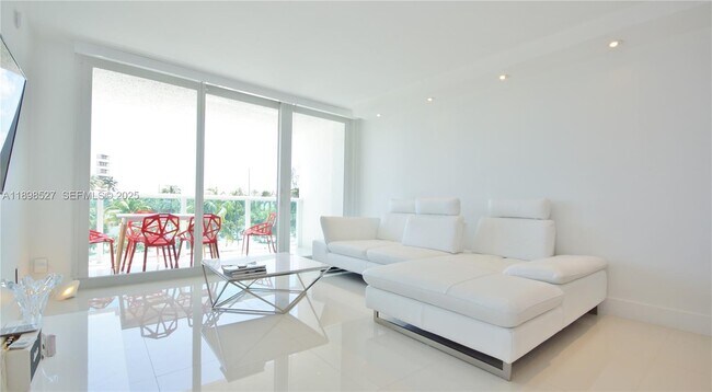 Photo - 100 Bayview Dr Unit 308