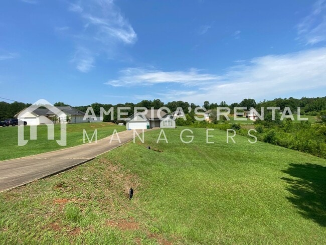 Photo - Home for Rent in Woodstock! View with 48 Hours Notice!