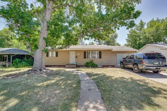 Photo - Lovely 4 Bed 2 Bath Ranch-Style House in Fort Collins!
