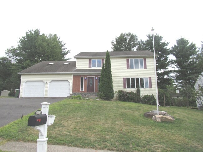 Building Photo - 208 Dino Rd Rental