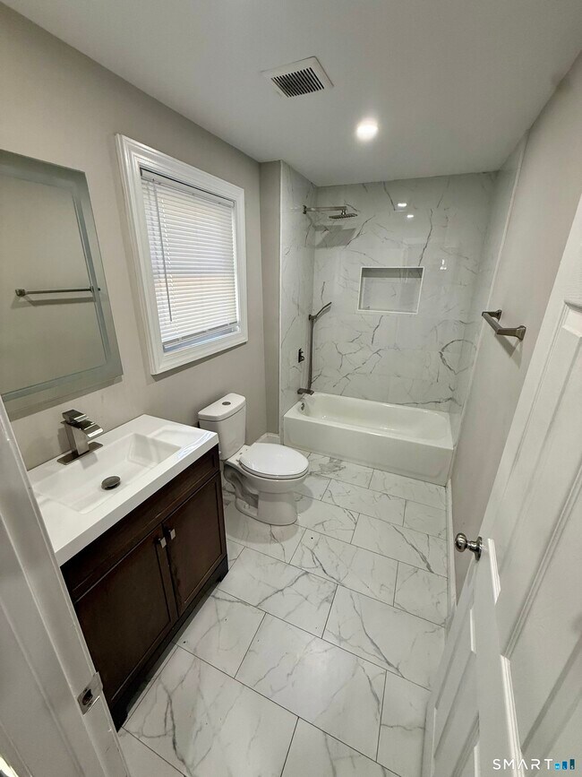 Photo - 414 Wood Ave