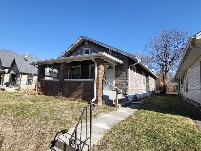 621 Tecumseh St