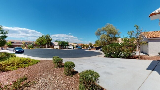 Photo - One Story Home Near Beautiful Mountain's Edge Community