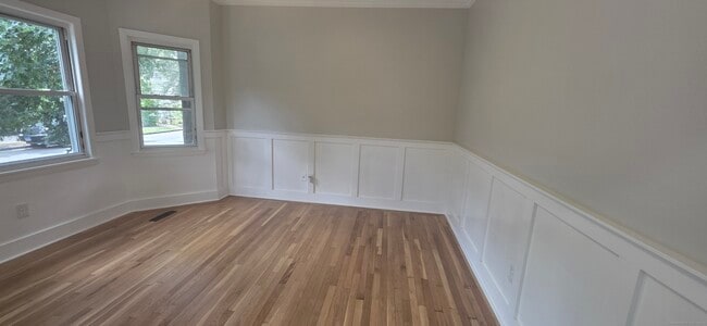 Photo - 235 Starr St Unidad 1