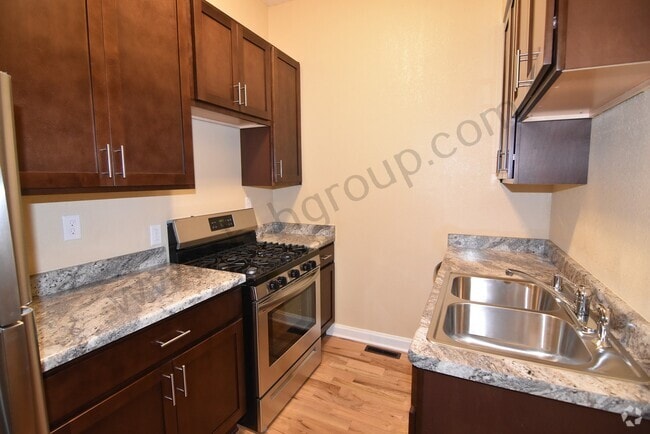 Building Photo - 5714 7th Ave Unit Apt 203
