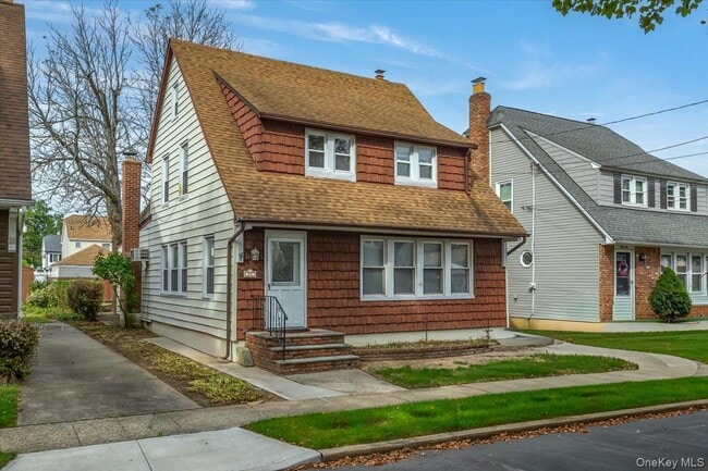 Photo - 61 Dartmouth St