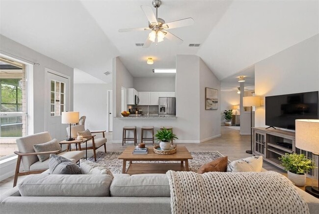 Photo - 508 Battlecreek Ln