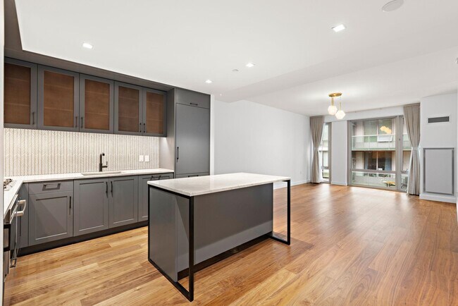 Photo - 2 Shore Ln Unidad 311