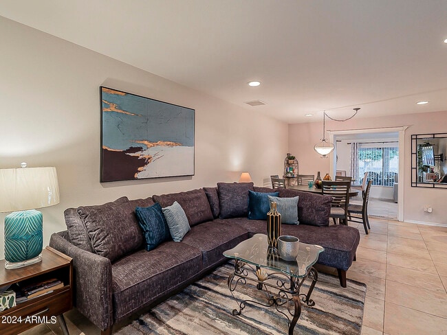 Photo - 8209 N 6th St