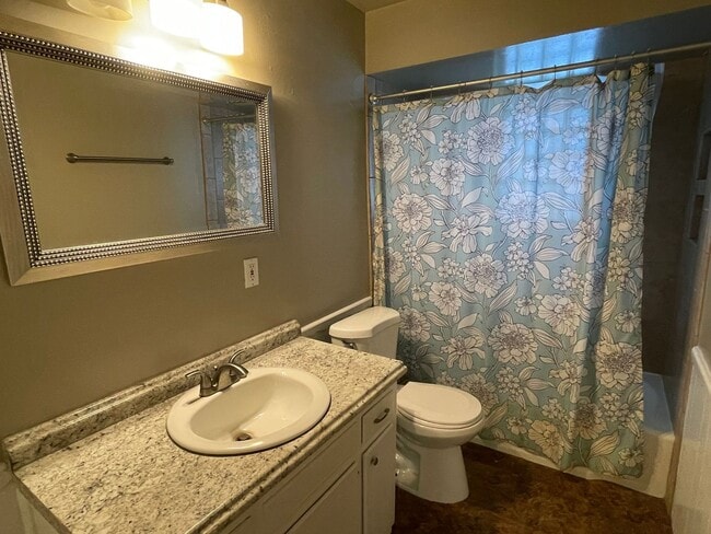 Photo - 804 NW 21st St Unit 804 NW 21st St.  B
