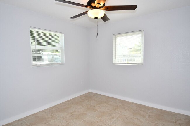 Photo - 1398 NW 61st St