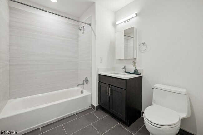 Photo - 70 Roseville Ave