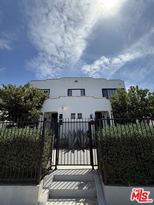 Photo - 1326 S Bronson Ave Unit 1328 1/2