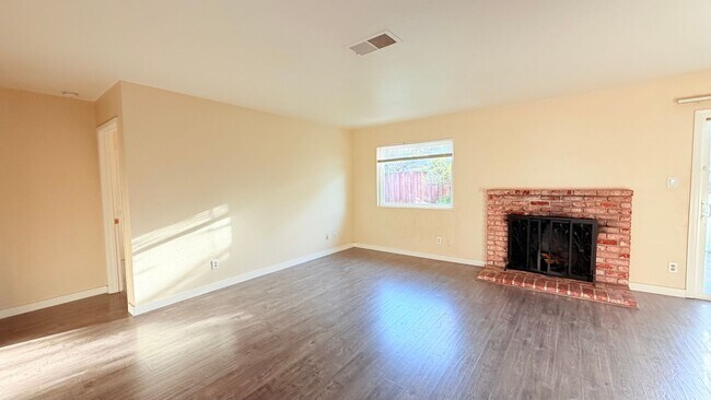 Photo - 320 Fairhaven - 30% Rental Fee