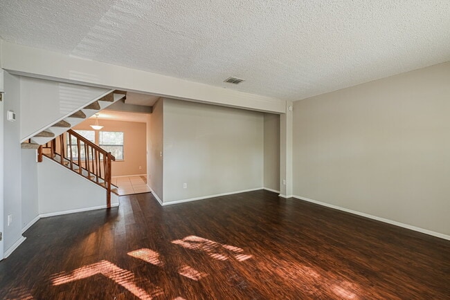 Photo - 9359 Genna Trace Trail