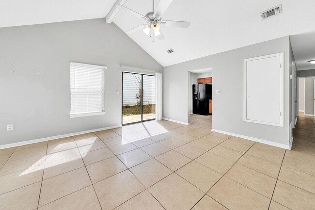 Photo - Adorable 3 Bed 2 Bath House for rent