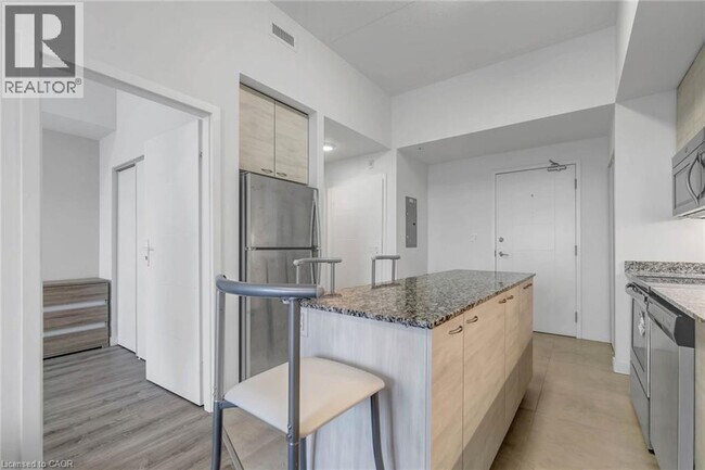 Photo - 280 Lester St Unit 812