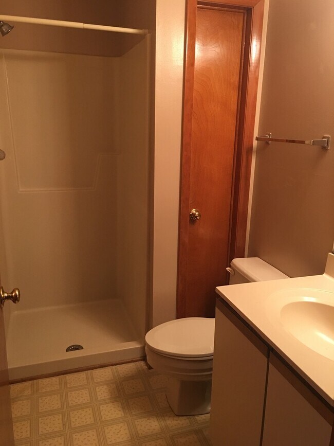 Townhome with Water View House Rental in Bridgeton, NC