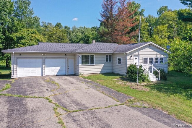 Building Photo - 4350 Otter Lake Rd Rental