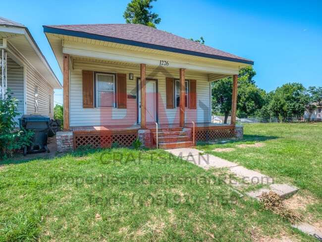 Photo - 1226 NW 8th St