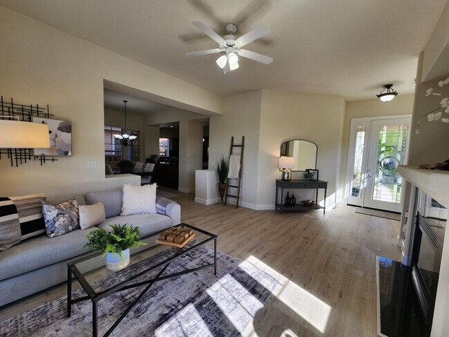 Photo - 6086 Cielo Cir