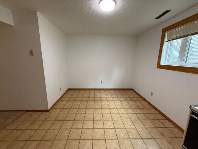 Photo - 500 7th St NE Unit #B