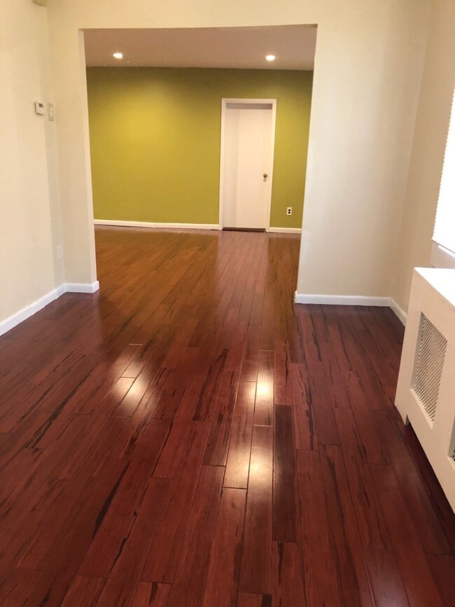 Building Photo - 209 Magnolia Ter Unit A