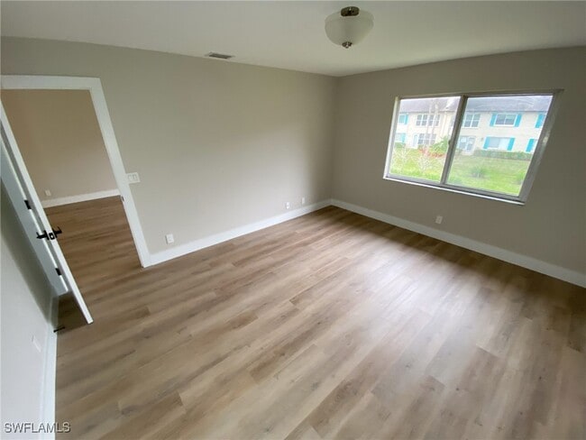 Building Photo - 4180 Looking Glass Ln Unit 4108