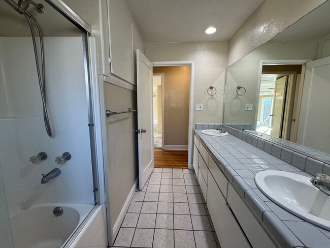 Photo - Nice Three Bedroom Corner Home