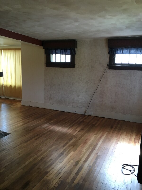 Photo - 1616 Miriam St