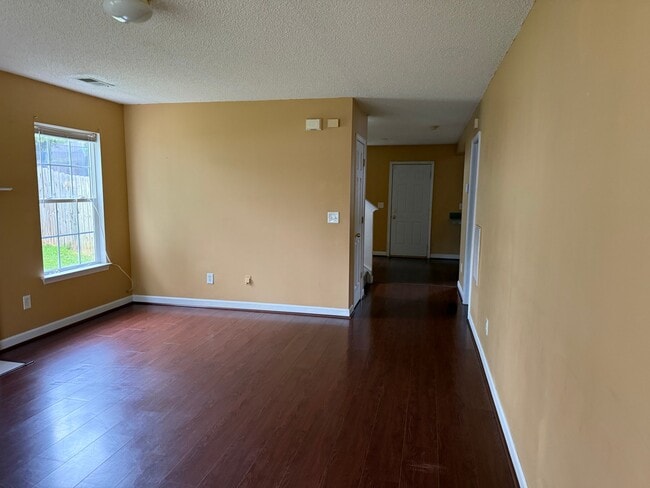 Photo - 3327 Buckvalley Dr