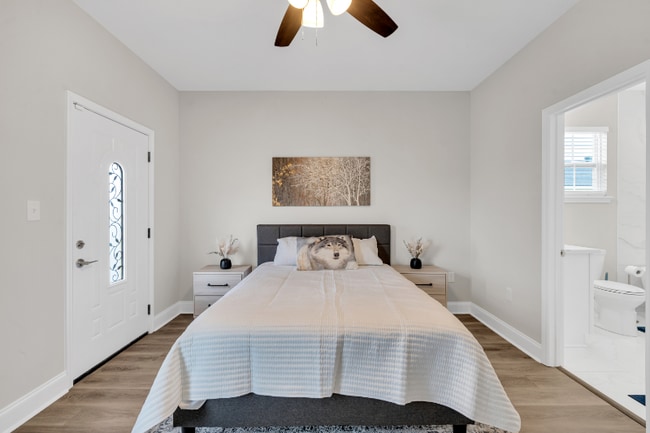 Photo - 9309 Belfast St Unit Room A