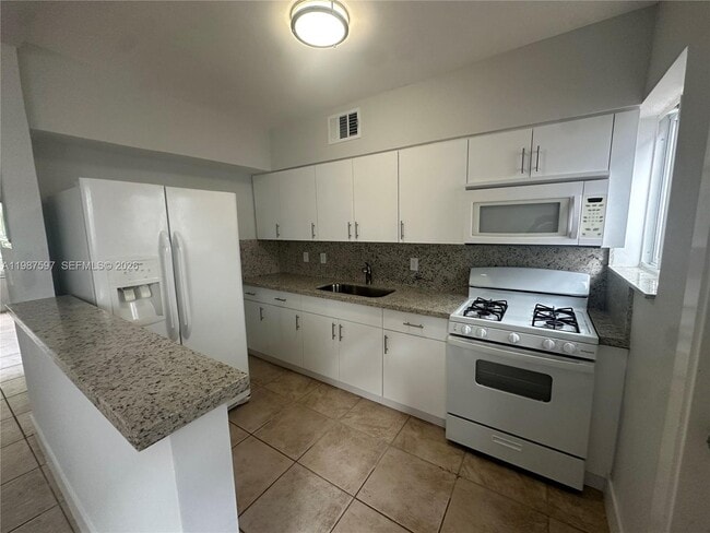 Photo - 8125 Hawthorne Ave Unidad 1