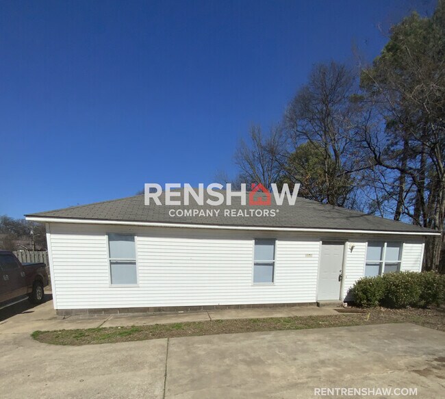 Photo - 302 Pate Ave