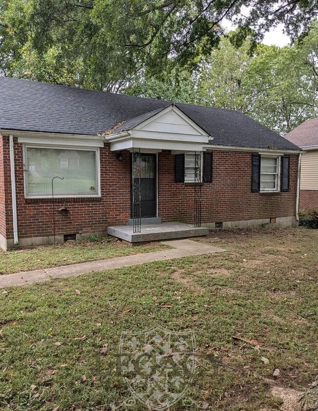 Photo - 2211 Larimore Dr