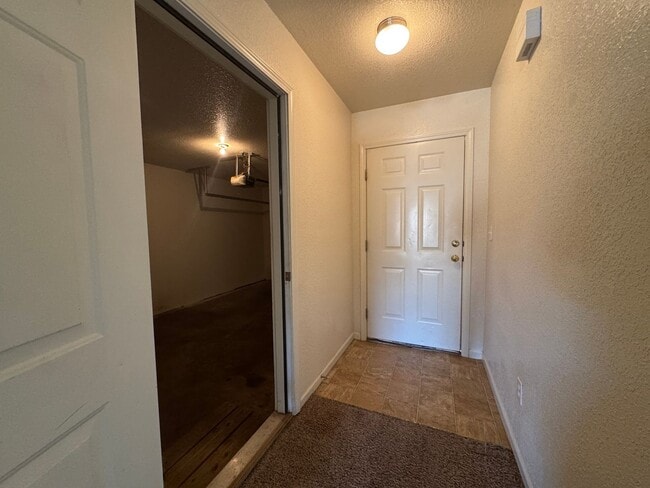 Photo - 3 Bed 2 Bath Duplex To Include Single Car ...