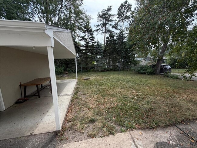 Photo - 421 W 74th St