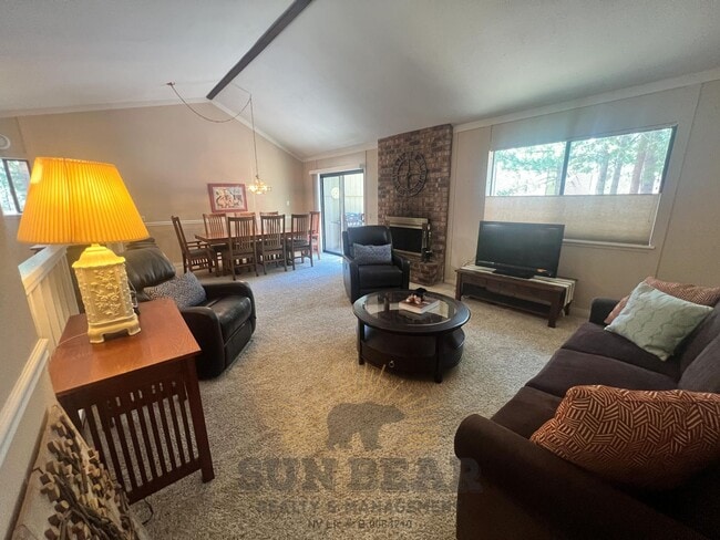 Photo - 811 Southwood Blvd
