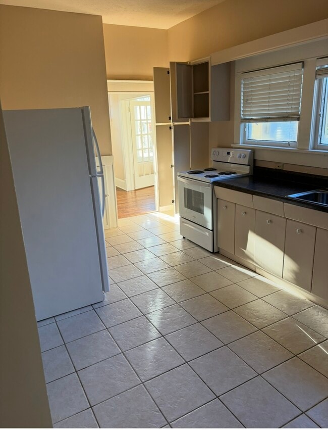 Photo - 103 E 8th Ave House