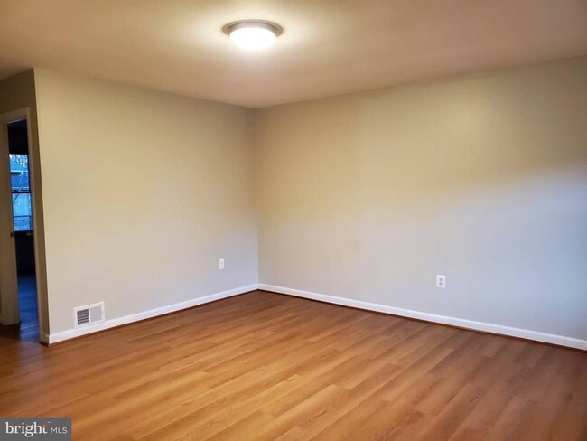 Photo - 1321 Greyswood Rd