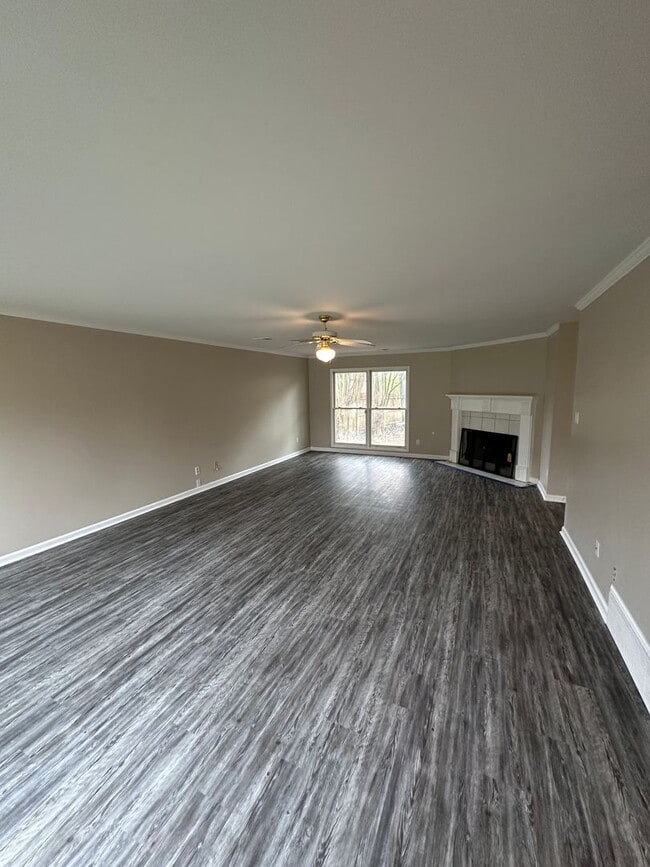 Photo - Huge 3 BD Home On A Corner Lot! Fully Fenc...