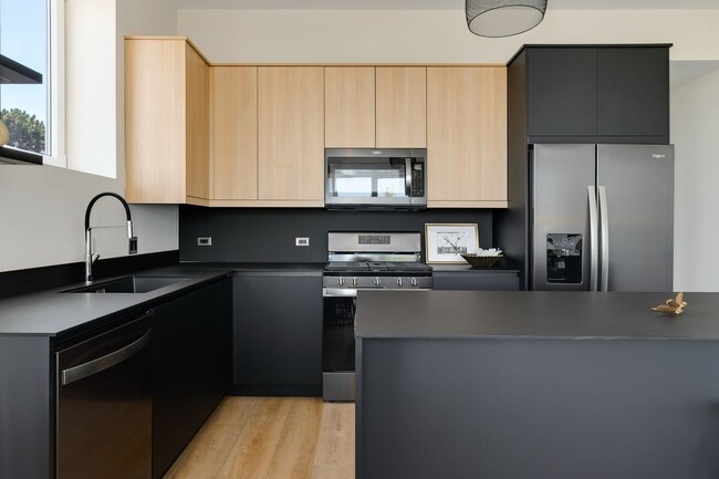 Photo - 280 Stonington Dr Unit 108