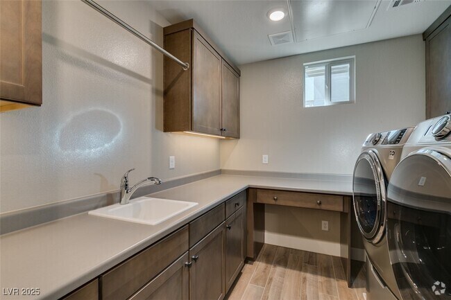 Building Photo - 4152 Yucca Bloom St Unit 1 Rental