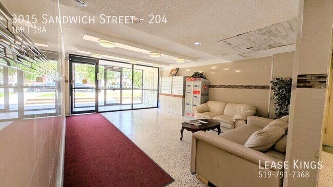 Photo - Minutes away from UofW Unité 204