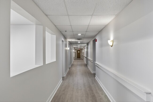 Argyle Avenue Apartments
