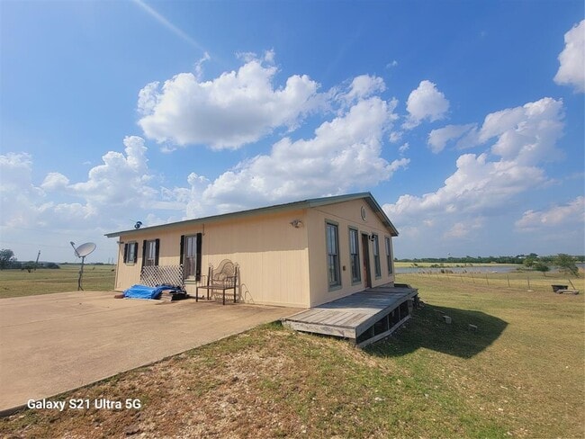 Photo - 1150 CR 405 House