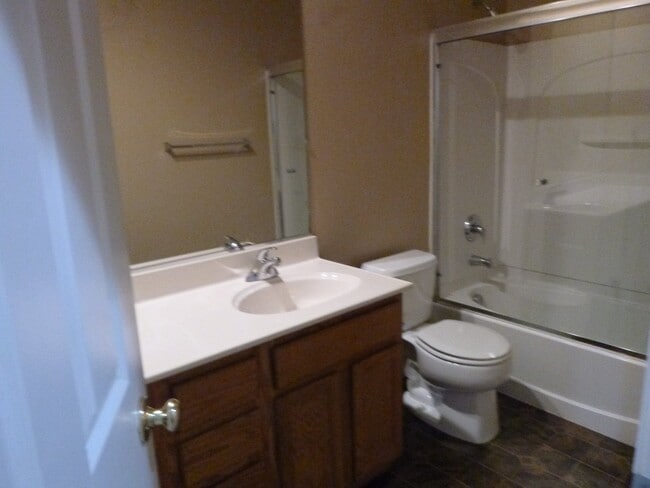 Photo - 4 bedroom 2 bath home located in Yuba City