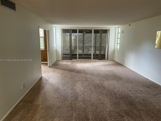 Photo - 3520 Oaks Way Unit 208