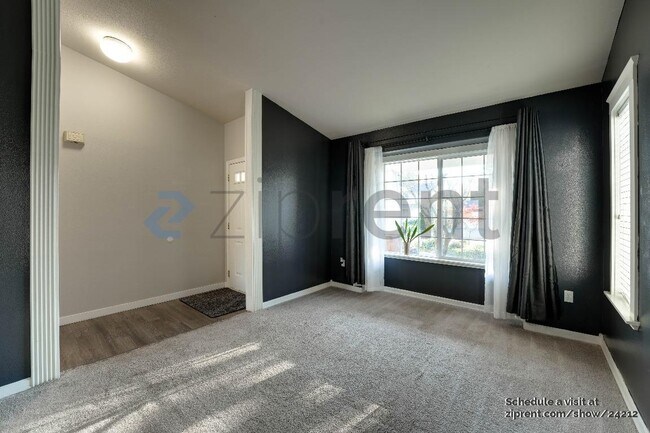 Photo - 6117 101st Pl NE